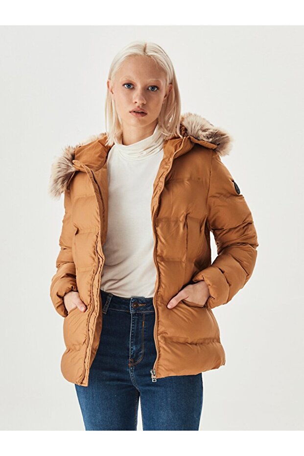 سترة منتفخة بلون القهوة - 3