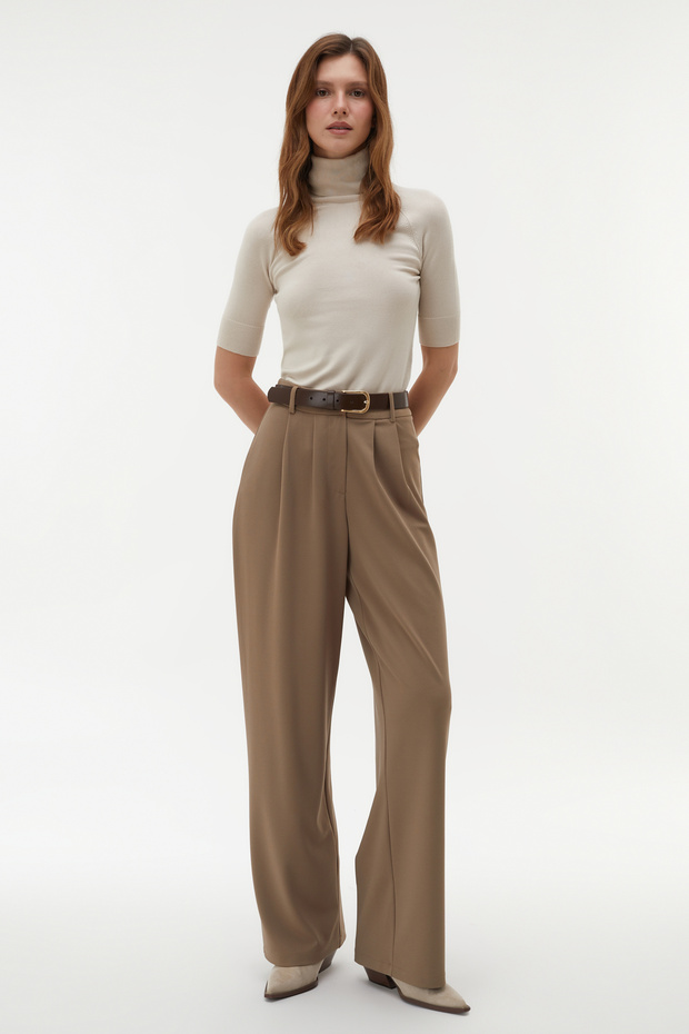Wide Leg Pleated Pants