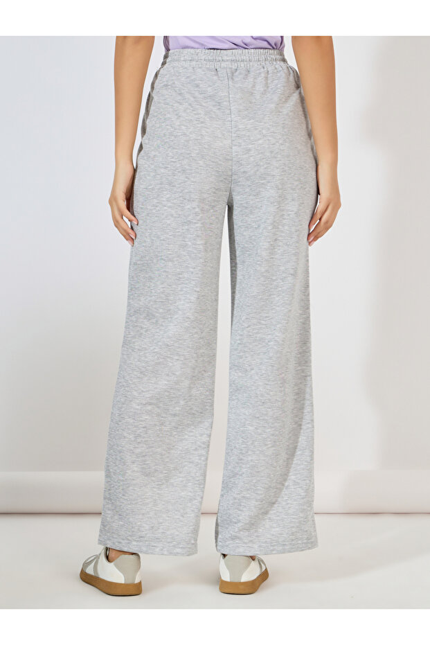 بنطال رياضي واسع الساق مع رباط للإغلاق - 4