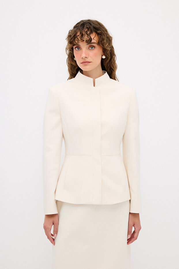 سترة طوق القاضي - 1