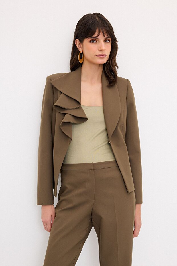 Volan Detaylı Ceket - 6