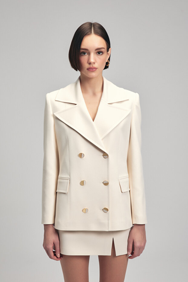 Wide Collar Detailed Jacket