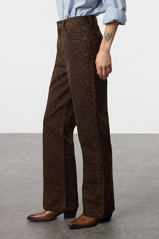 Çok Renkli Leopar Desenli Kahverengi Yüksek Bel Wide Leg Geniş Paça %100 Pamuk Jeans TWOAW25JE00260 - 3