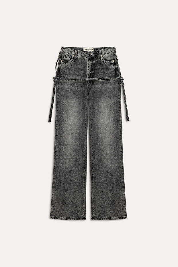 Mid-rise designer jeans - 7