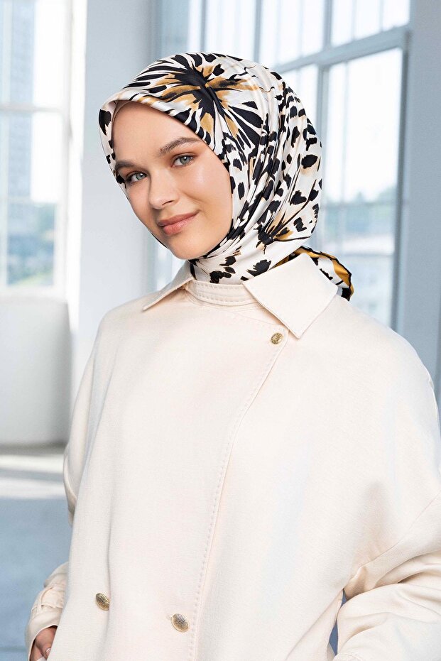 Armi̇ne Twi̇ll Silk Scarf 2025 Winter Season 9256D02-31