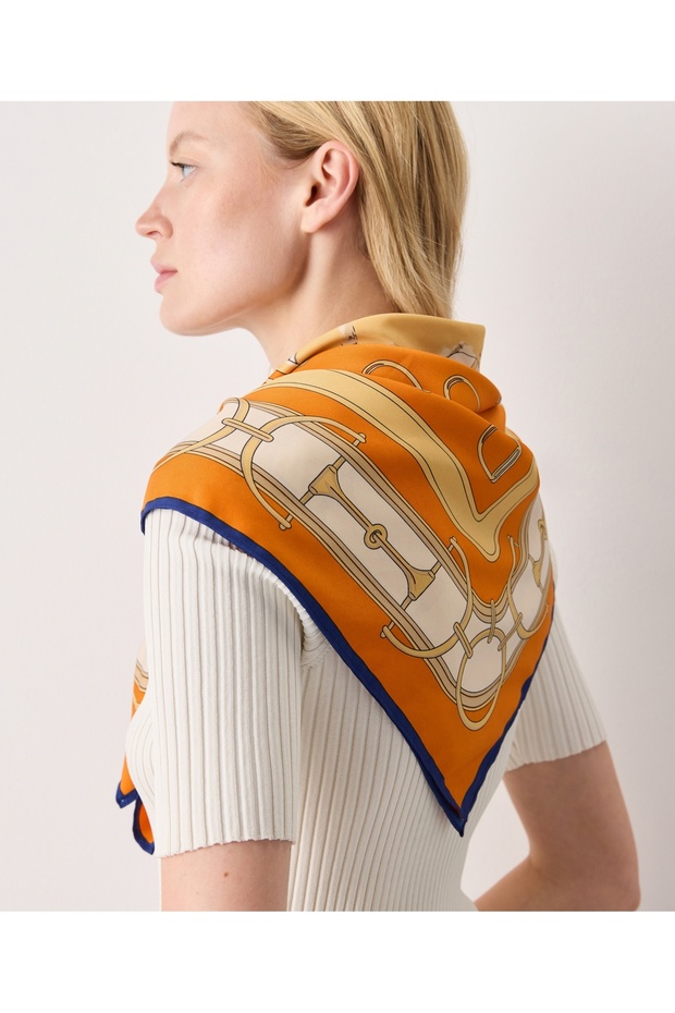 وشاح منقوش - 2