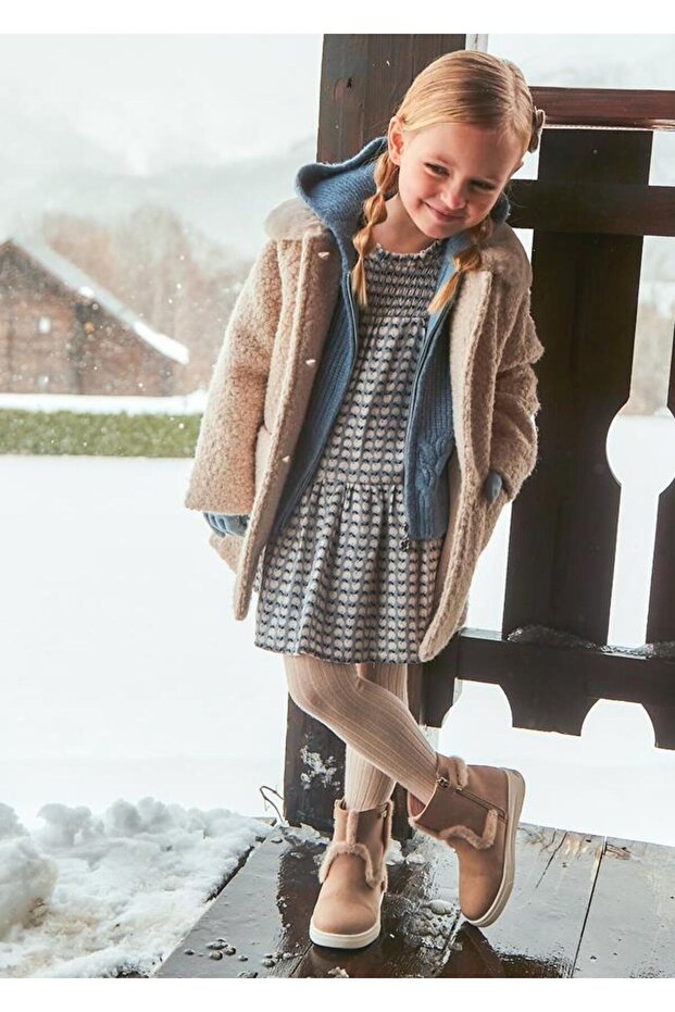 Girl's dress
