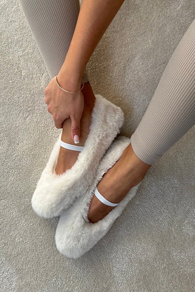 Women's Furry Ballerinas White