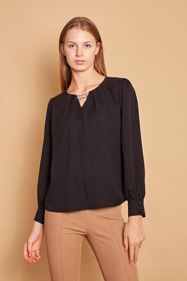 Wide Crew Neck Pleated Accessorized Long Sleeve Lycra-Free Stylish Shirt Fabric Relaxed Cut Blouse-Black