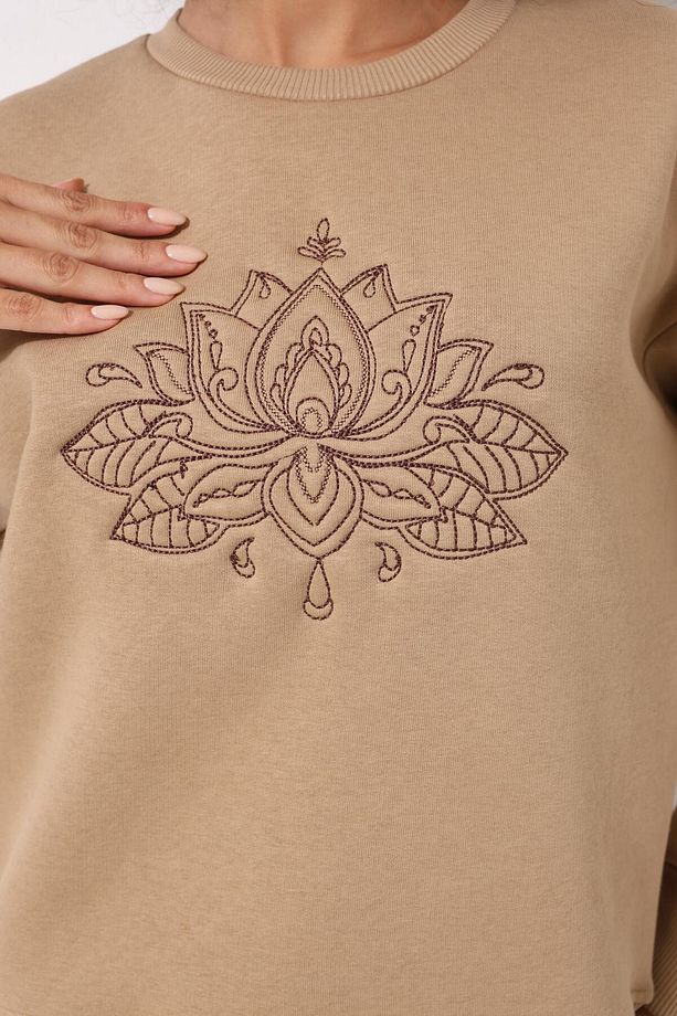 Kamel Önü Lotus Çiçeği Nakış İşlemeli Bisiklet Yaka Oversize Kadın Sweatshirt - 2447 - 4