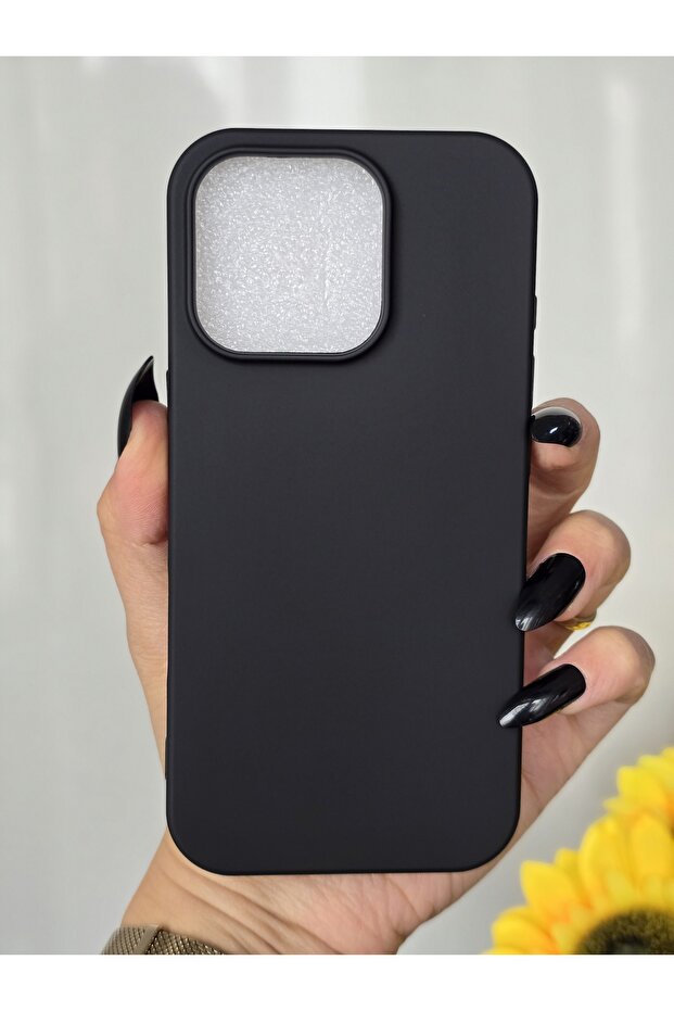 حافظة هاتف سوداء متوافقة مع هاتف Iphone 16 PRO - 1