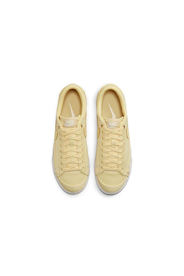 Kadın Günlük Ayakkabı W Blazer Low Platform Cnvs DV7475-200 Sarı - 8