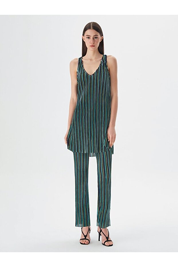 Çizgili V Yaka Elbise - 2