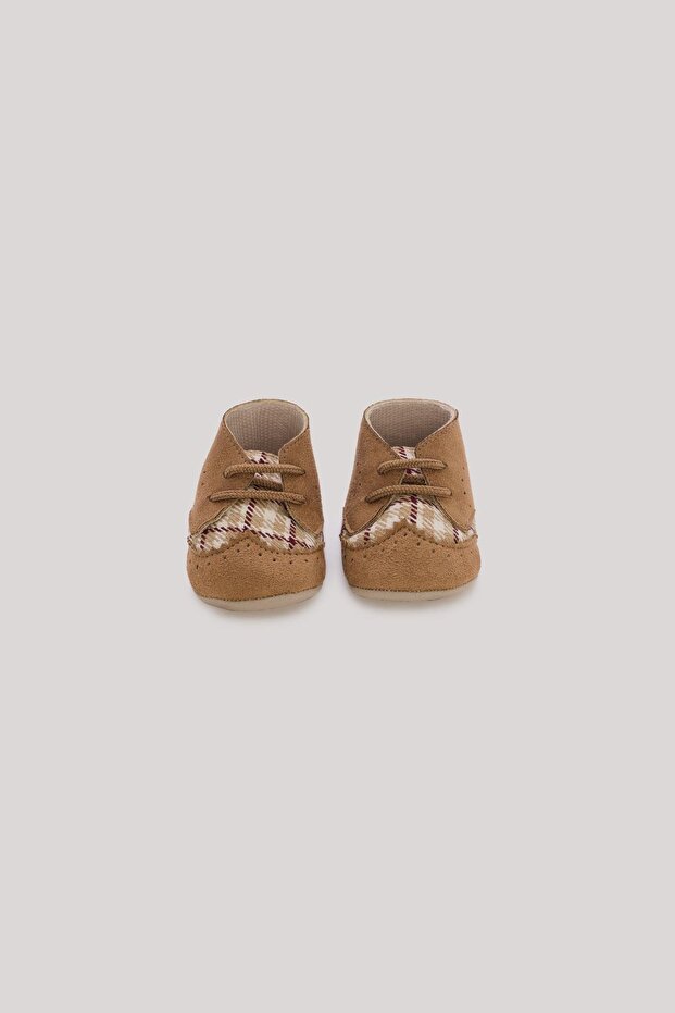 BG Store حذاء بني للأطفال الأولاد