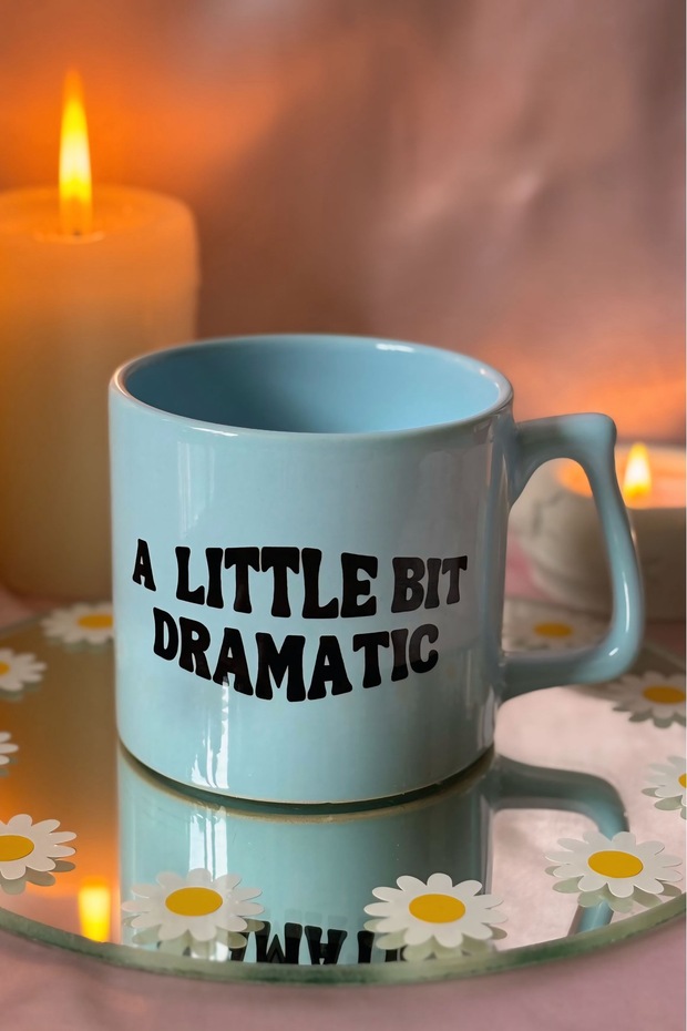 A Little Bit Dramatic Mavi Kupa - 3