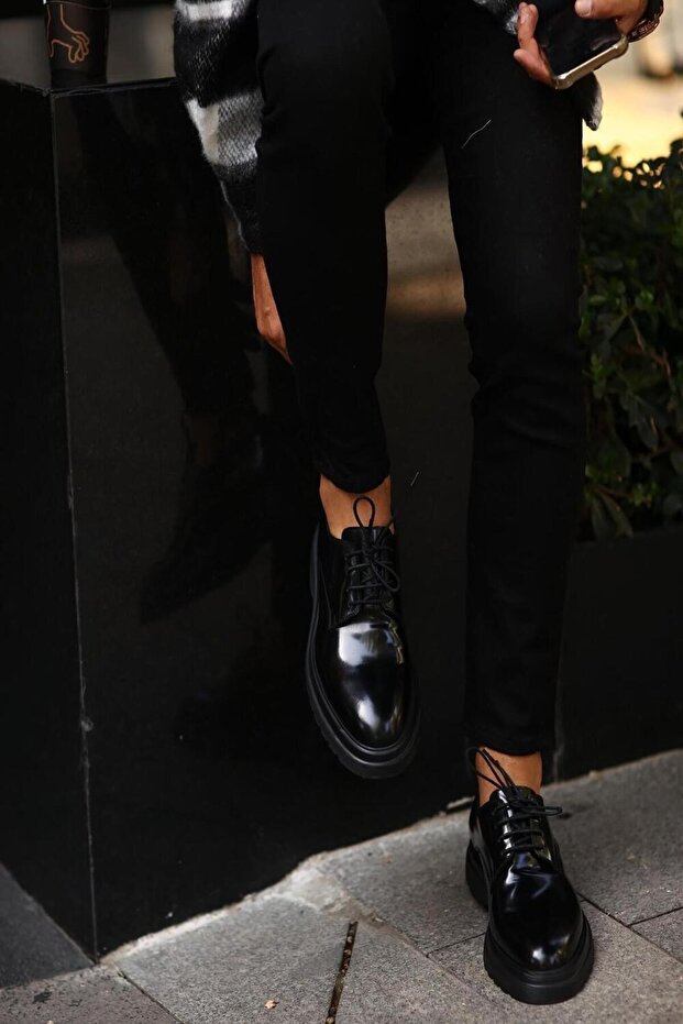 - Siyah Açma Deri Bağcıklı Erkek Ayakkabı - 1