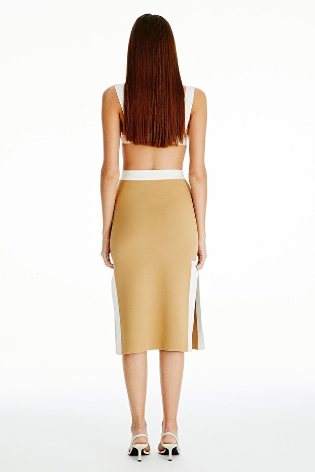 Yırtmaçlı Camel Triko Etek - 3