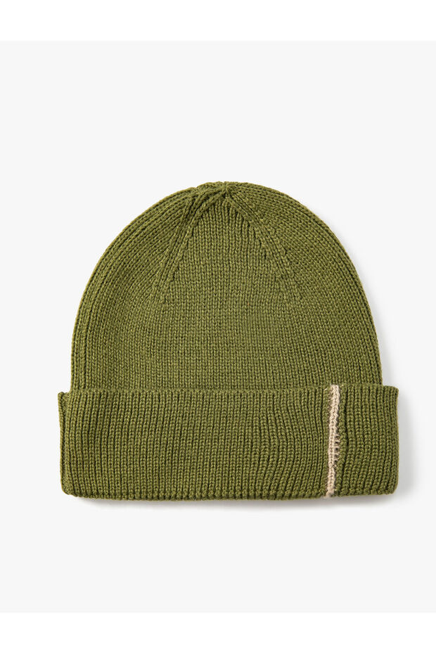 Basic Knitted Beret with Fold Detail and Stripe Pattern
