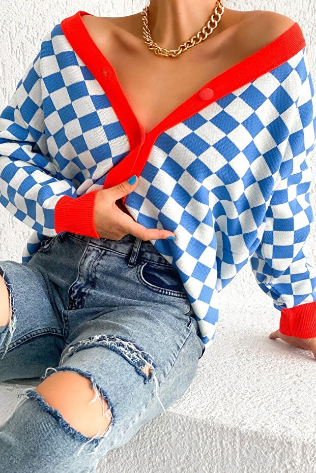 سترة صوفية منقوشة بأزرار باللون الأزرق من إيلينا - 4