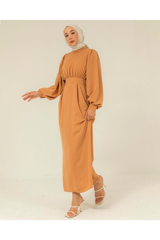 Kolu Manşetli Camel Krep Elbise - 2