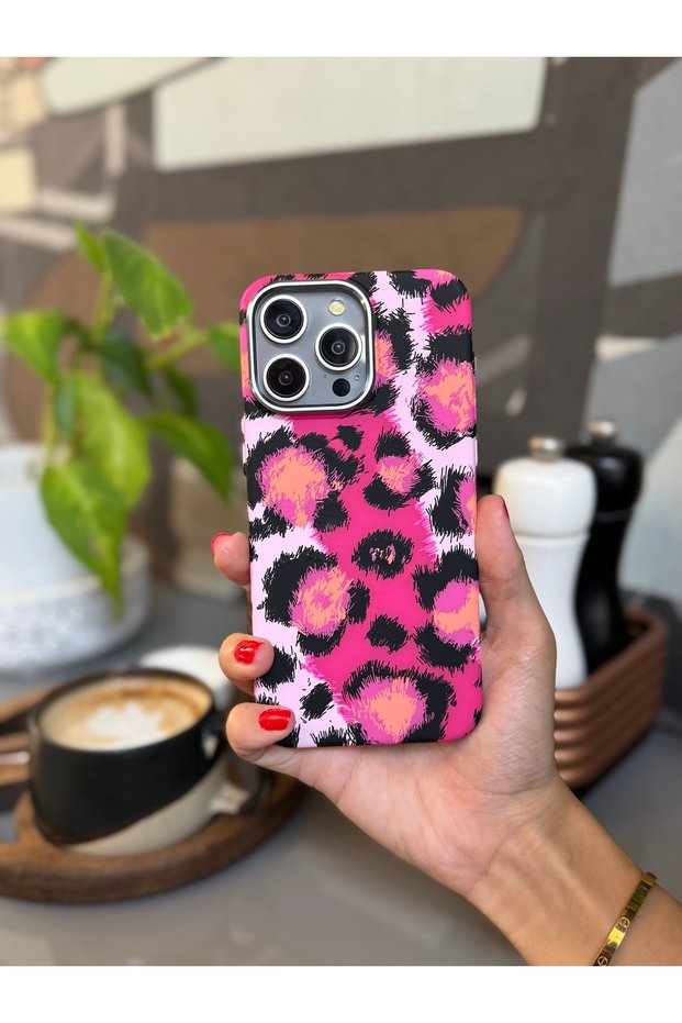 iPhone 13/14 Compatible Hidden Magsafe Special Pink Leopard Patterned Highlighter Thin Mica Phone Case