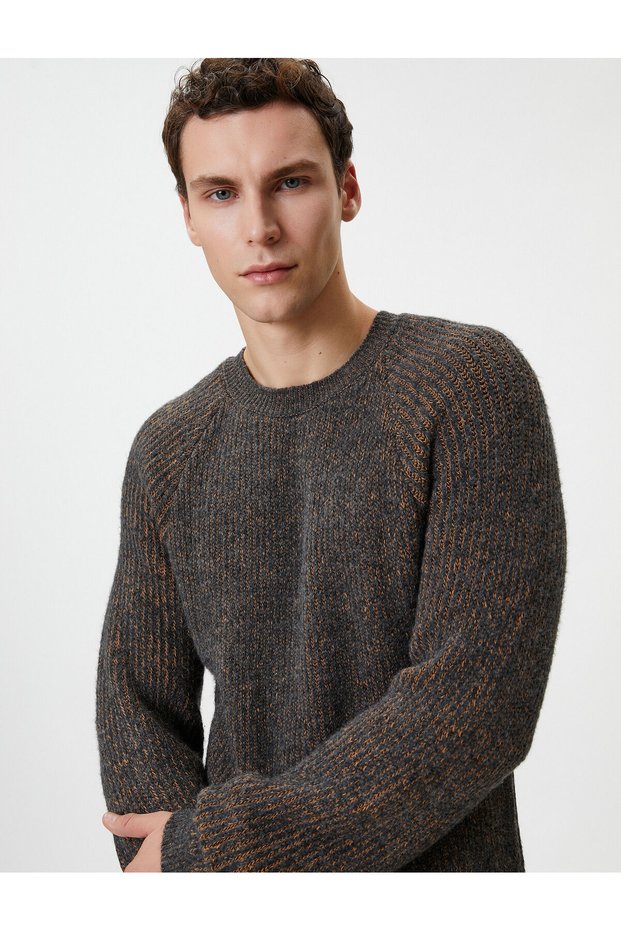 Knitwear Sweater Crew Neck Textured Long Sleeve