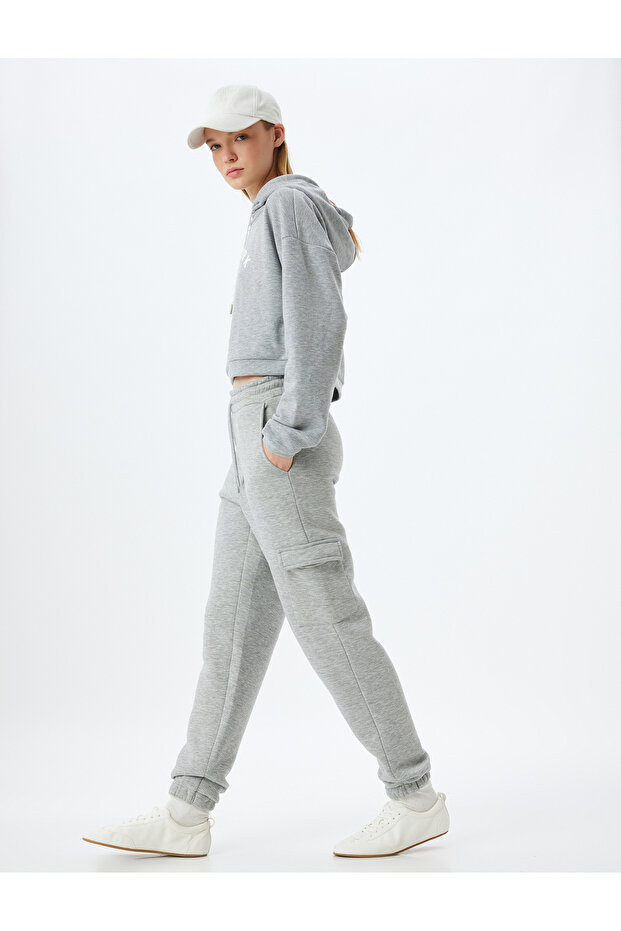 Jogger Sweatpants with Cargo Pocket High Waist Lace-Up Comfortable Fit
