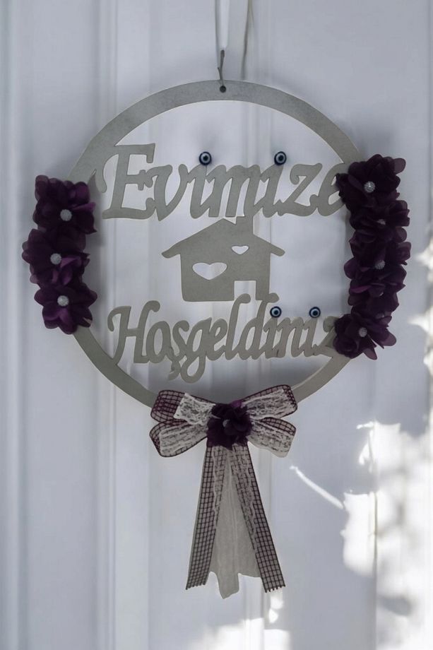 Evimize Hoşgeldiniz Ahşap Kırmızı Çiçekli Kapı Süsü - 3