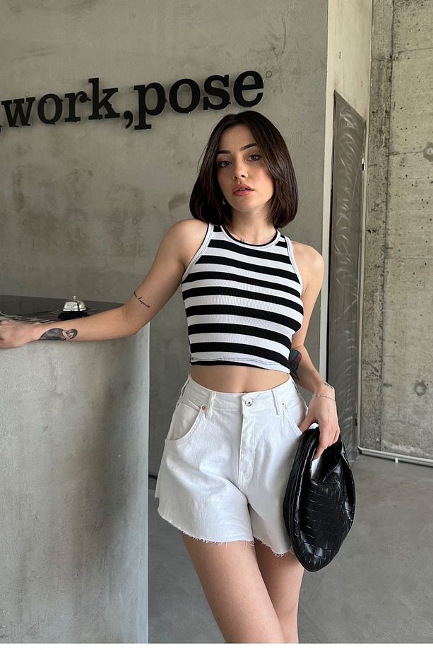 Kadın Kısa Kot Şort - 4