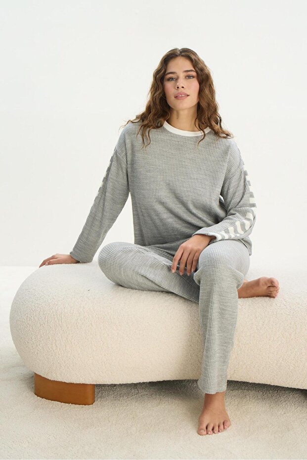 Women's Long Sleeve Gray Mlelange 100% Acrylic Pajamas Set C9T0N1O61