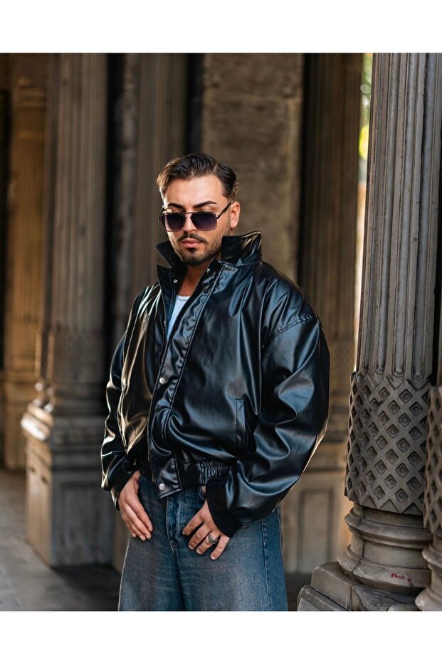 سترة جلدية كبيرة الحجم - 1