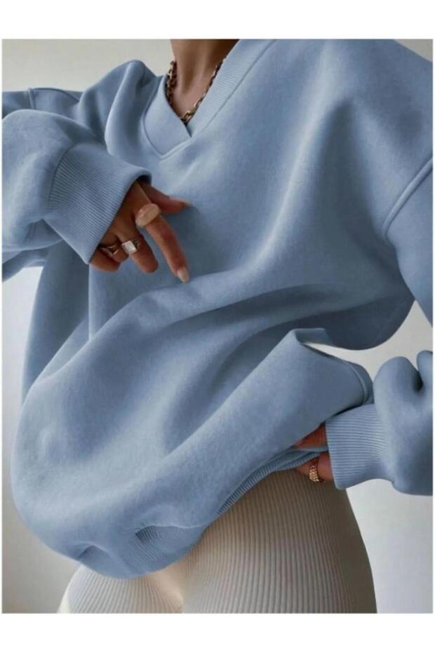 Kadın Bebe Mavi V Yaka Oversize Sweatshirt - 3