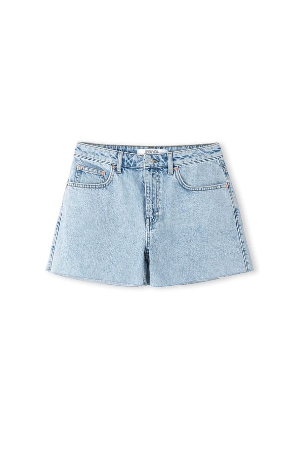 Raw edge detaylı denim şort - 3