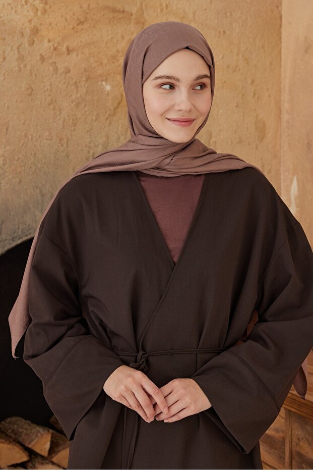 شال بنمط دائري من سلسلة الجاكار الحريري