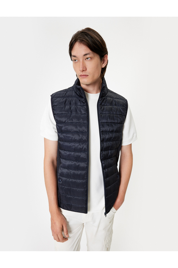 Inflatable Vest Slim Fit Stand Collar Pocket Detailed