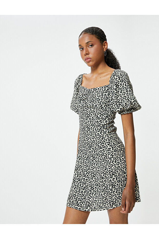 Leopard Print Mini Dress Balloon Sleeve Sweetheart Neck A-Line Slim Fit