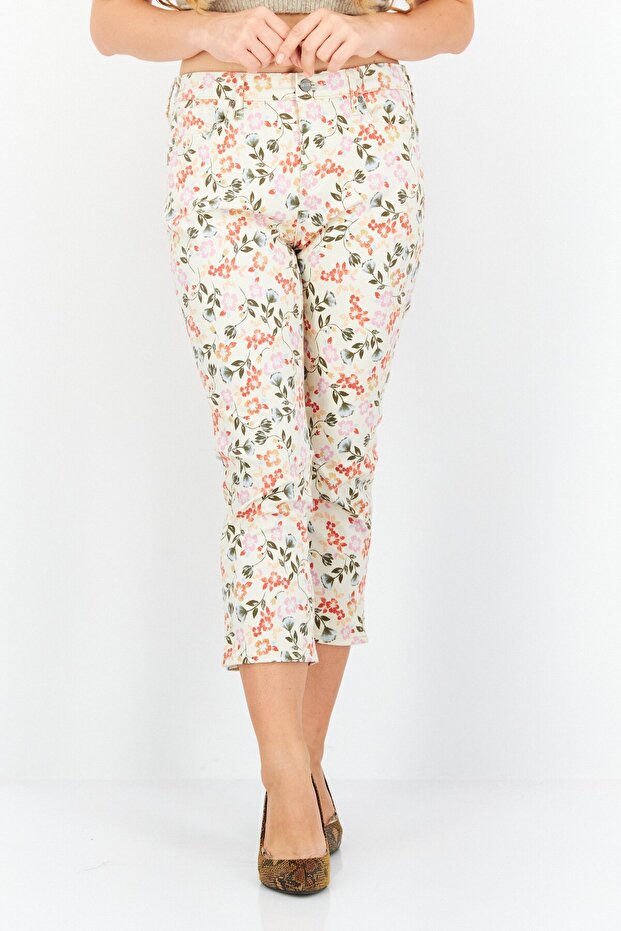 Women Regular Fit Floral Print Stretchable Cropped Pants , Multicolor