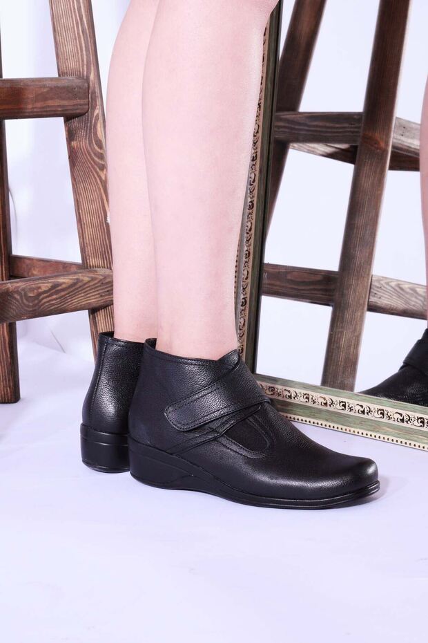 Genuine Leather Orthopedic Sole Black Velcro Mother Boots
