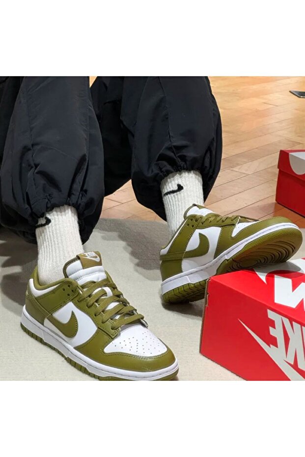 DV0833-105 DUNK LOW RETRO SNEAKER - 4