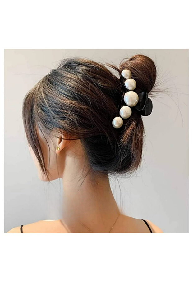 Women's Luxury Pearl Latch Buckle