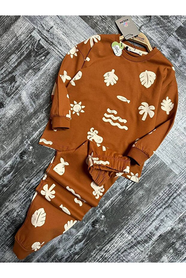 Boy's Leaf Patterned Pajama Set - 2