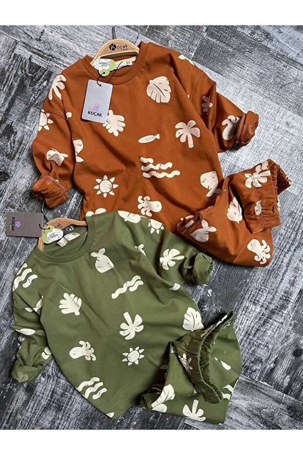 Boy's Leaf Patterned Pajama Set - 3