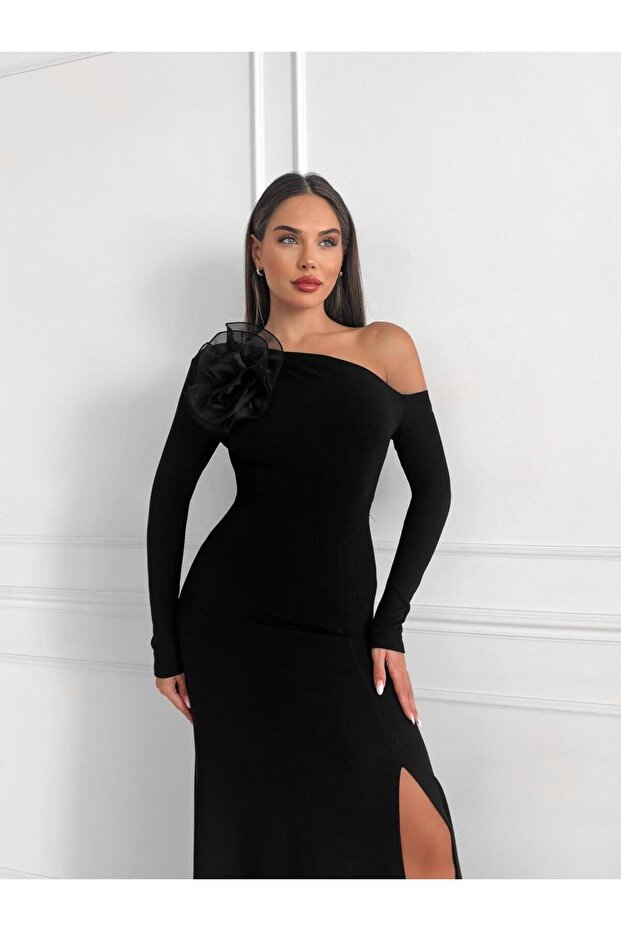 Rochie lungă cu umăr dezactivat cu flori - 3