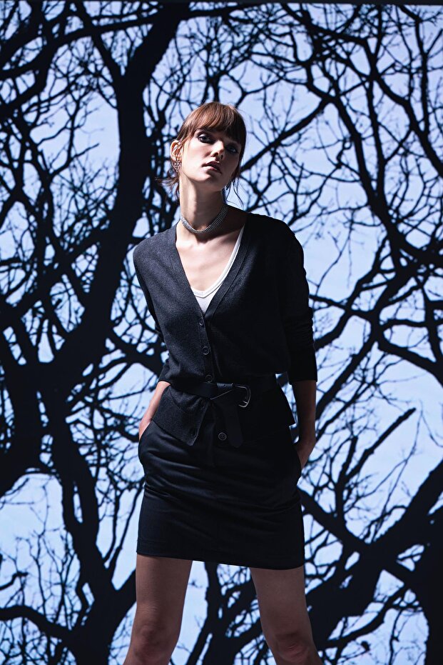 Antrasit Düğmeli Triko Hırka - 1