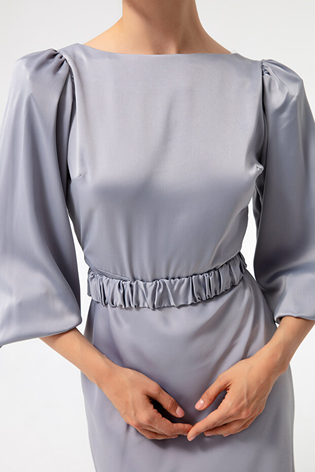 Dámské šedé zásnubní šaty s dlouhým balonovým rukávem - 4