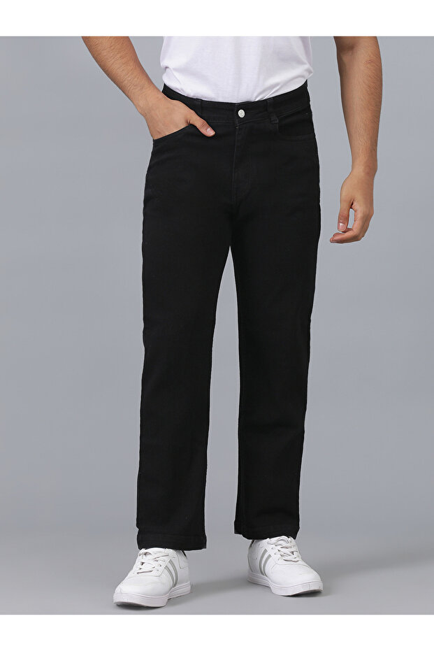 Straight Fit Mid Rise Solid Jeans