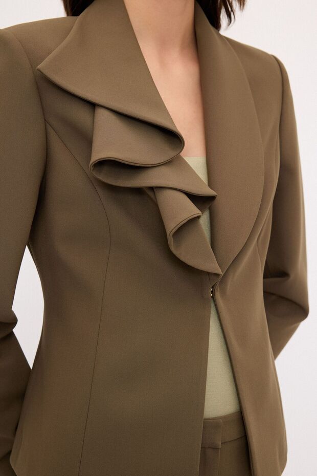 Volan Detaylı Ceket - 3