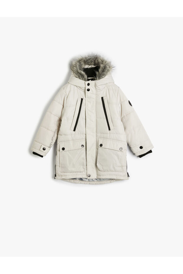 Fur Hooded Coat Covered Pocket Zipper Detailed Windproof