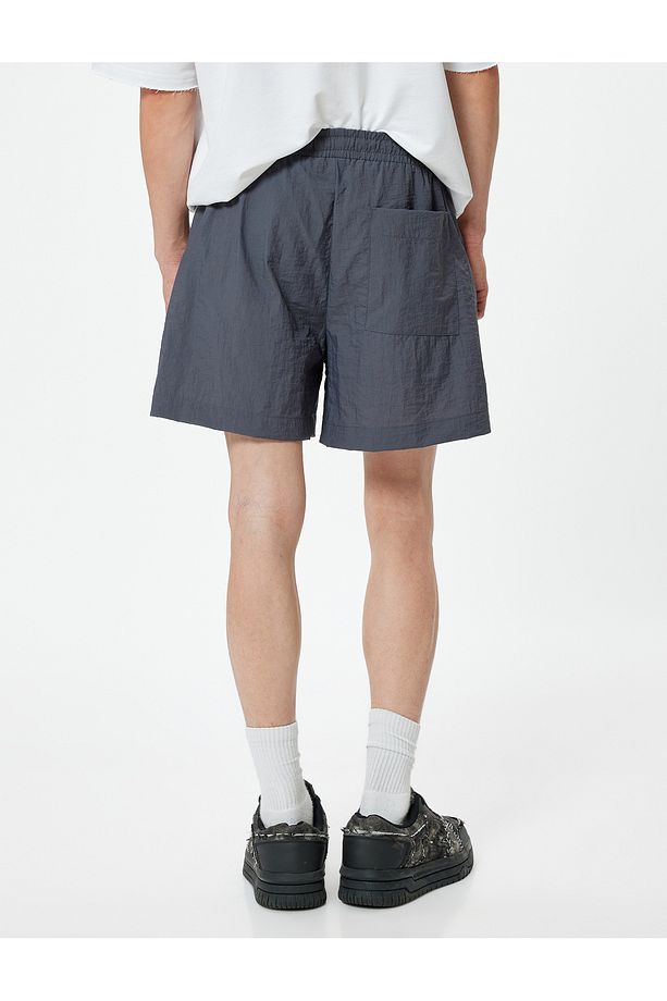 Oversize Şort Beli Bağcıklı Cep Detaylı - 4
