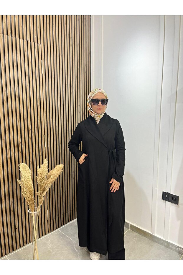 Kap 16705 Black